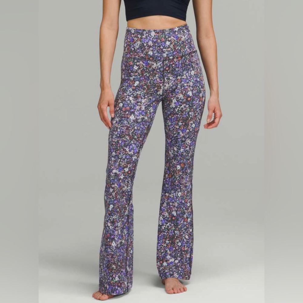 Lululemon Groove Super-High-Rise Flared Pant Nulu Fabric Size 6, 32.5” inseam